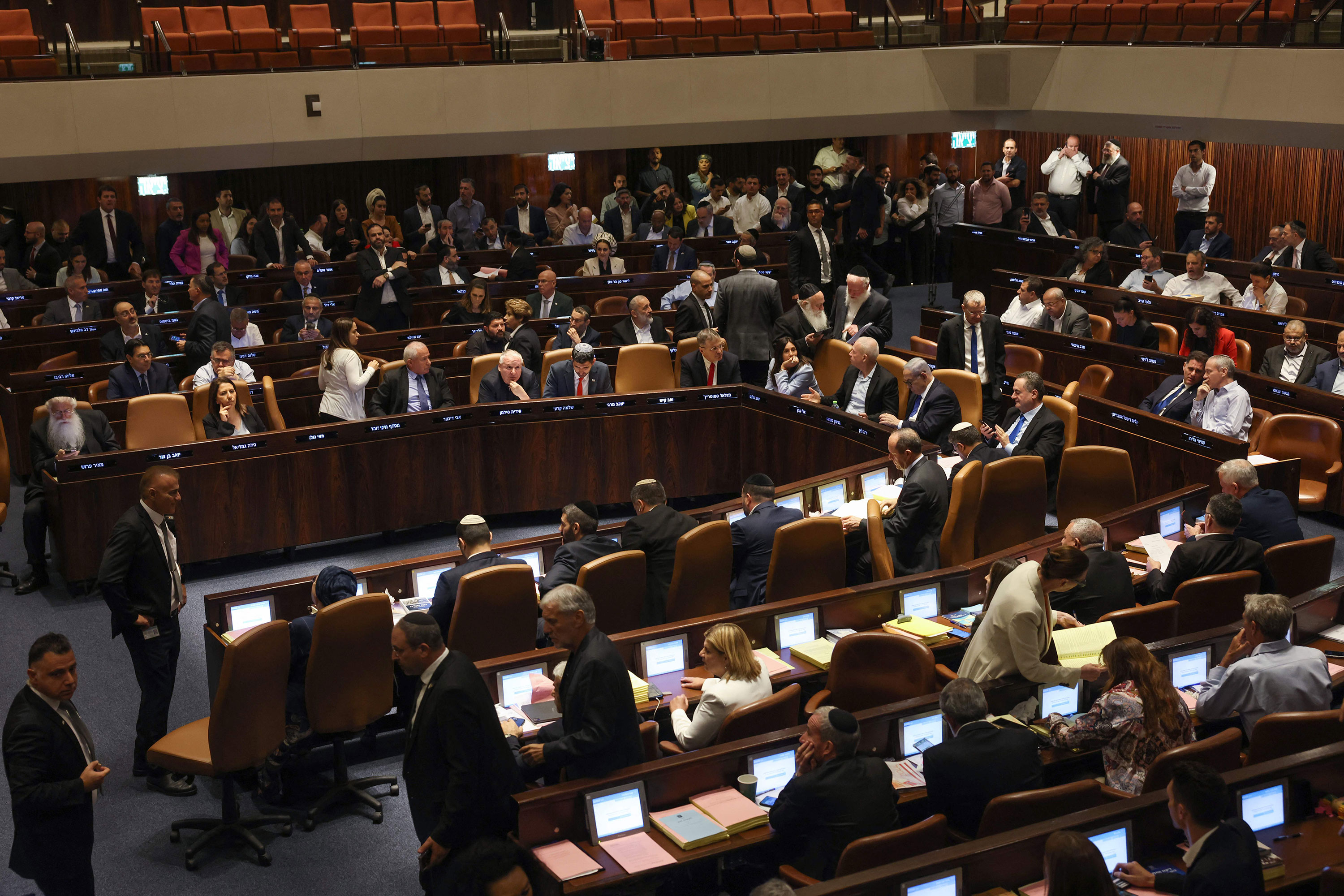 विवादका बाबजुद अदालतको क्षेत्राधिकारमा अंकुश लगाउने विधेयक पारित israeli parliament